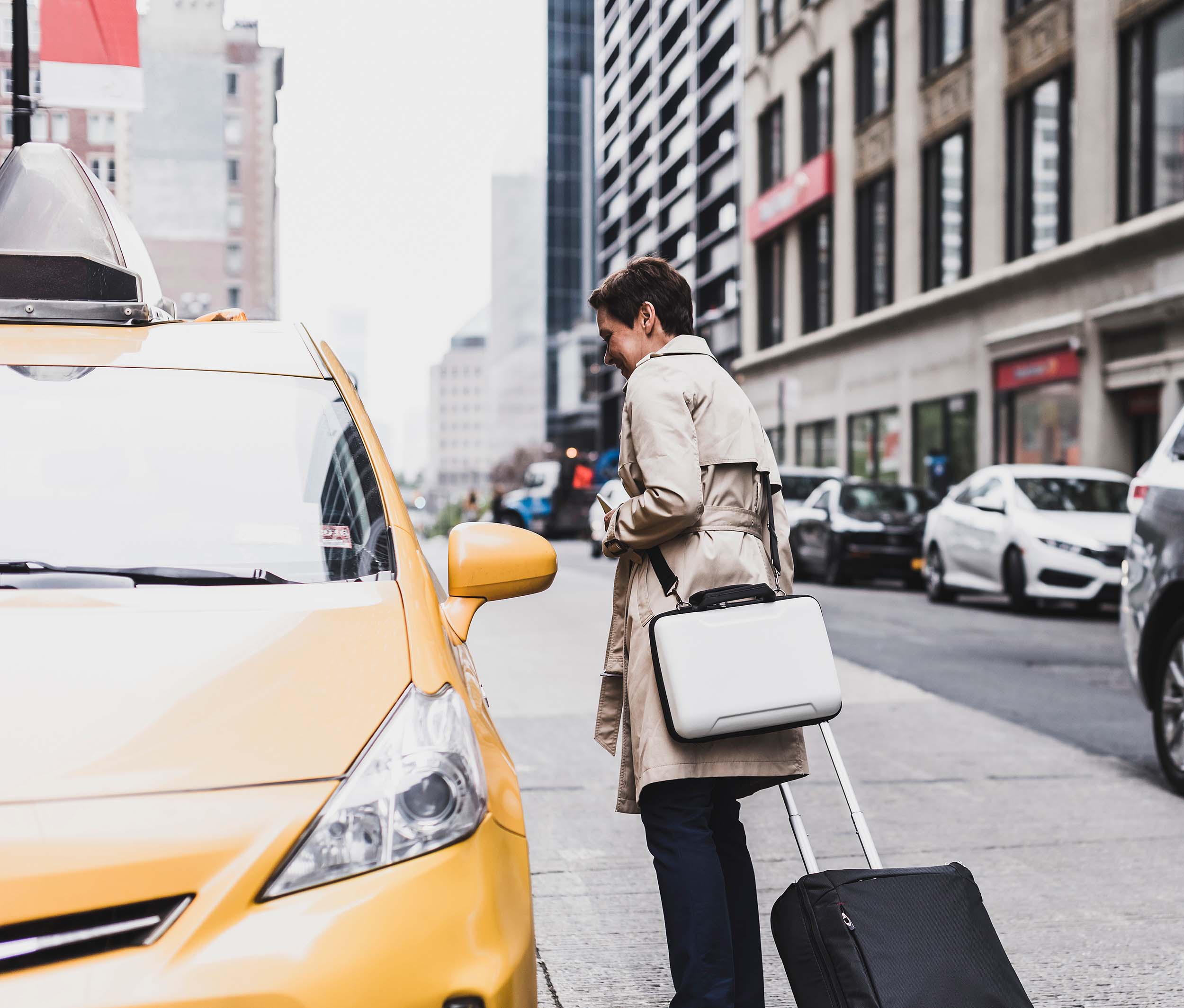 Ride United cover image, taxi cover image, passenger waiting for taxi, passengers waiting for the ride, Ride United , Ride United Driver